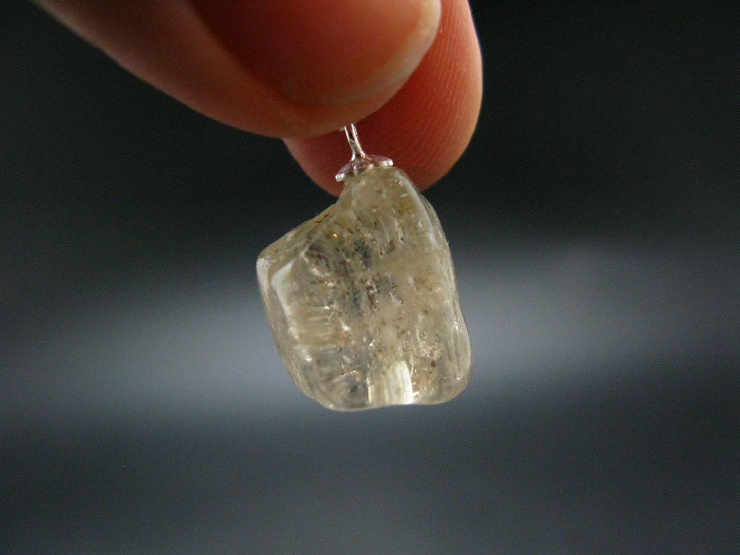 Golden Scapolite Silver Pendant From India - 0.9" - 3.51 Grams