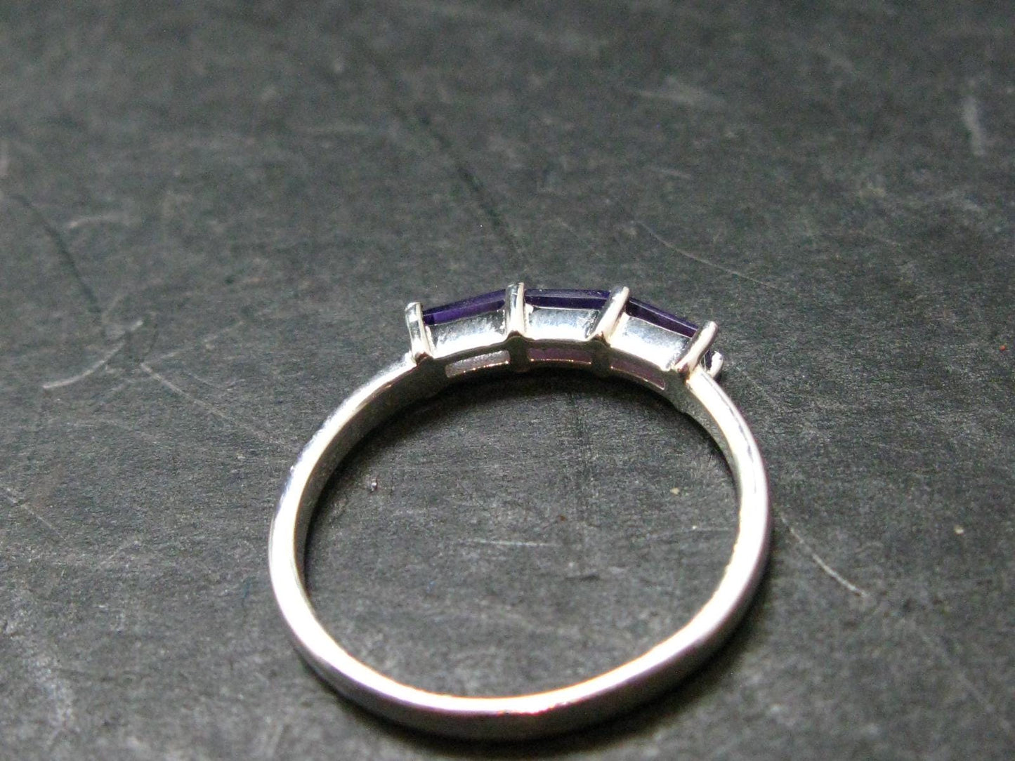 Natural Rich Purple Color Amethyst Sterling Silver Ring - 1.34 Grams - Size 6