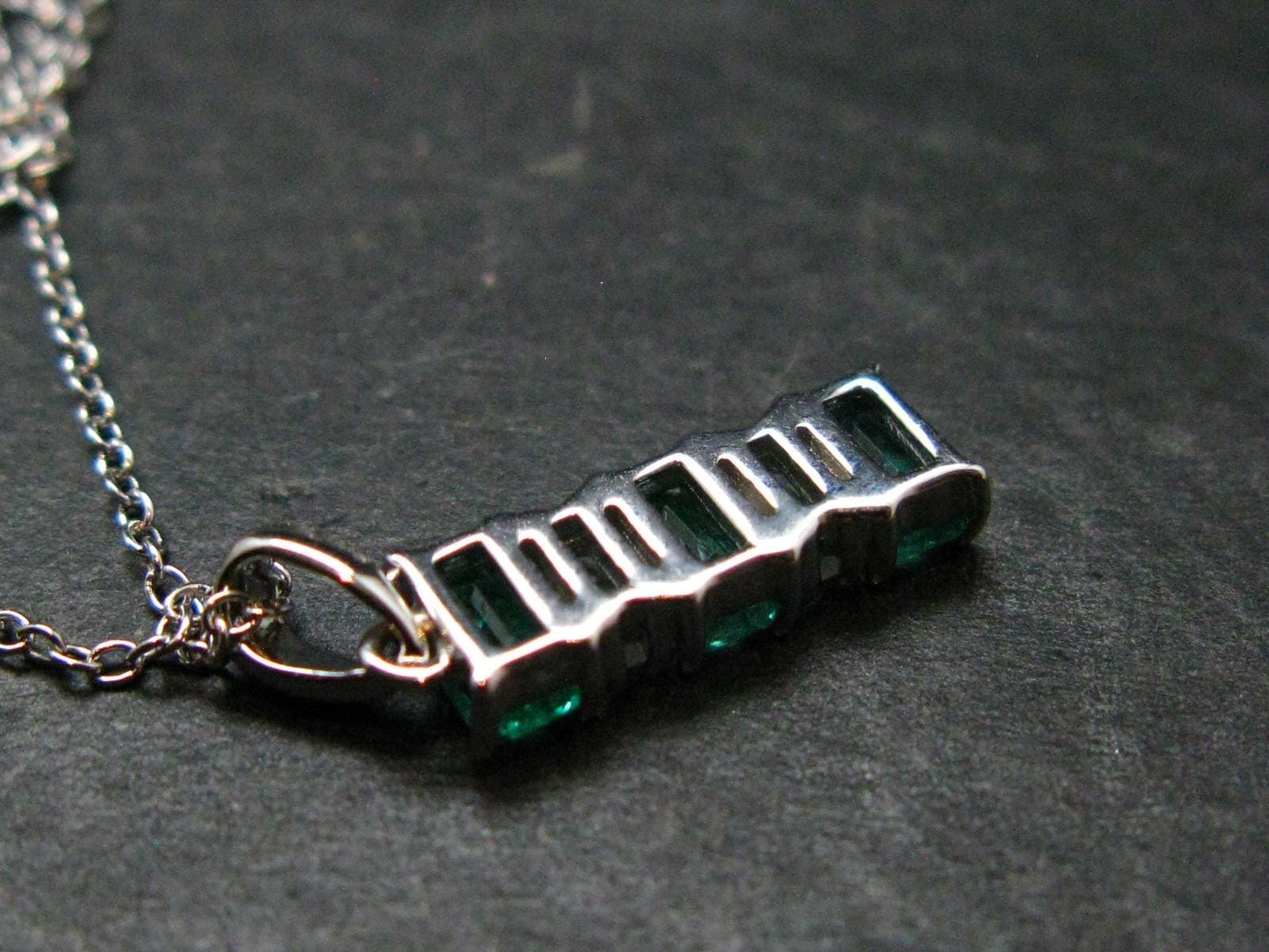 Emerald Silver Pendant W/Chain From Colombia - 2.47 Grams Total