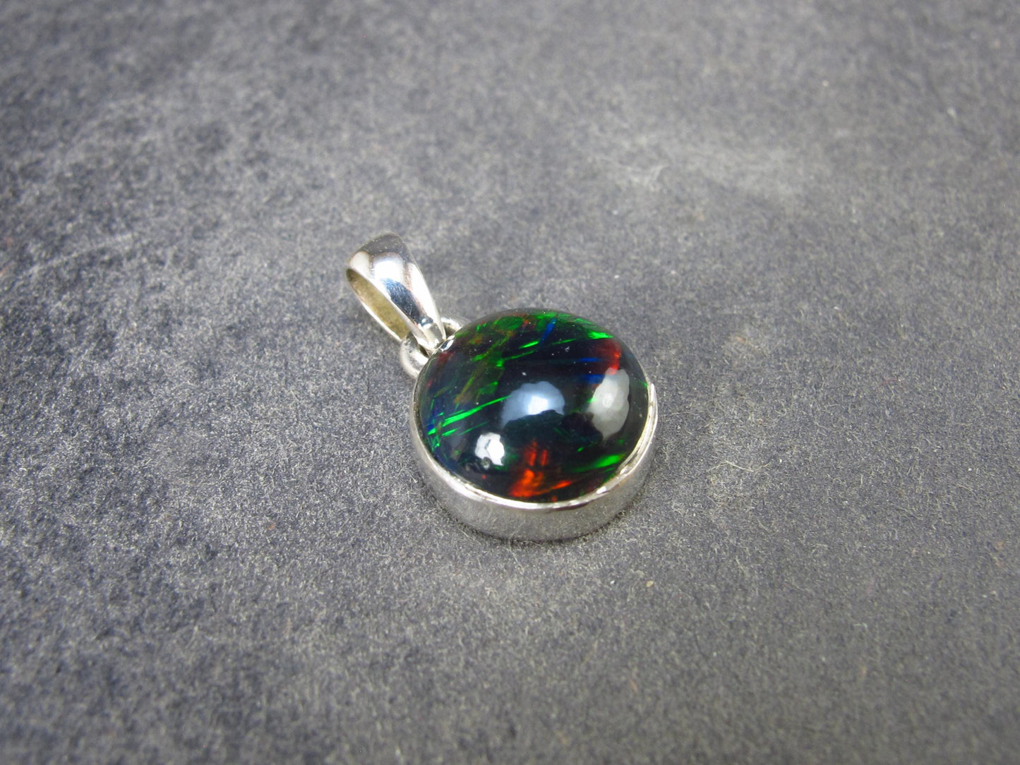 Rare Black Opal Sterling Silver Pendant from Australia - 0.7" - 1.57 Grams