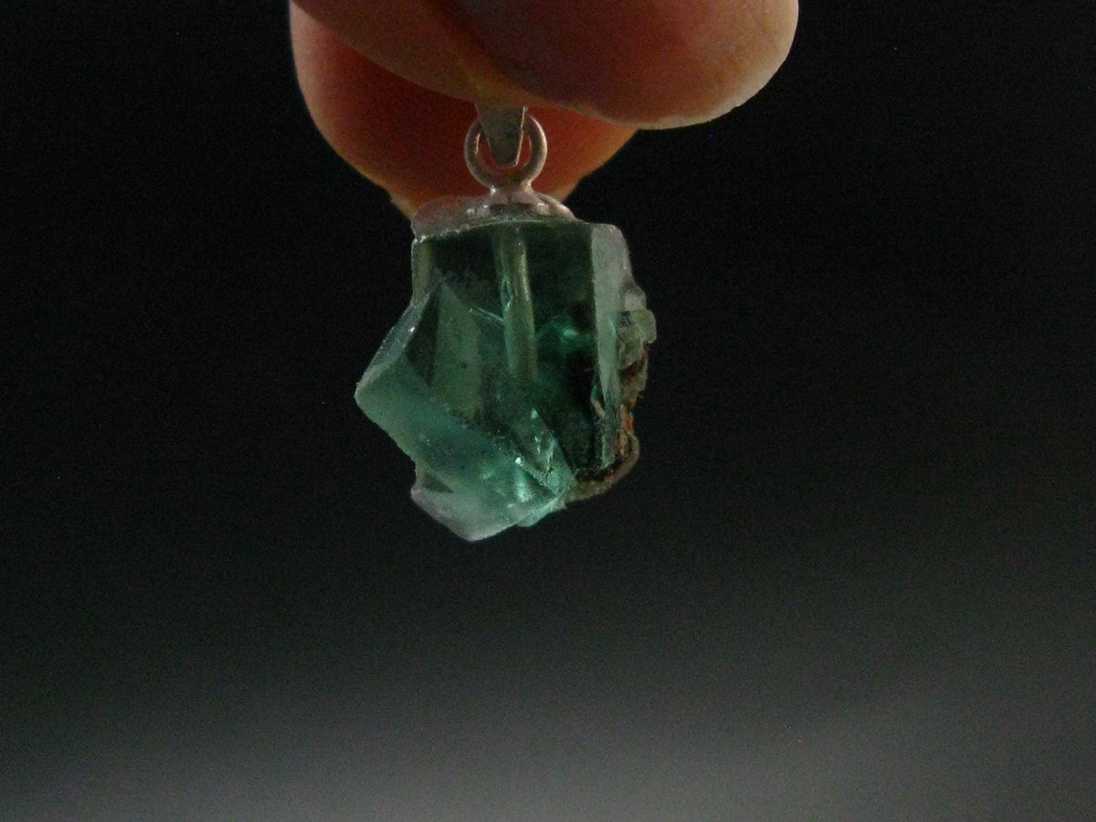 Rare!! Emerald Green Fluorite Crystal Silver Pendant From UK - 1.78 Grams - 0.7"