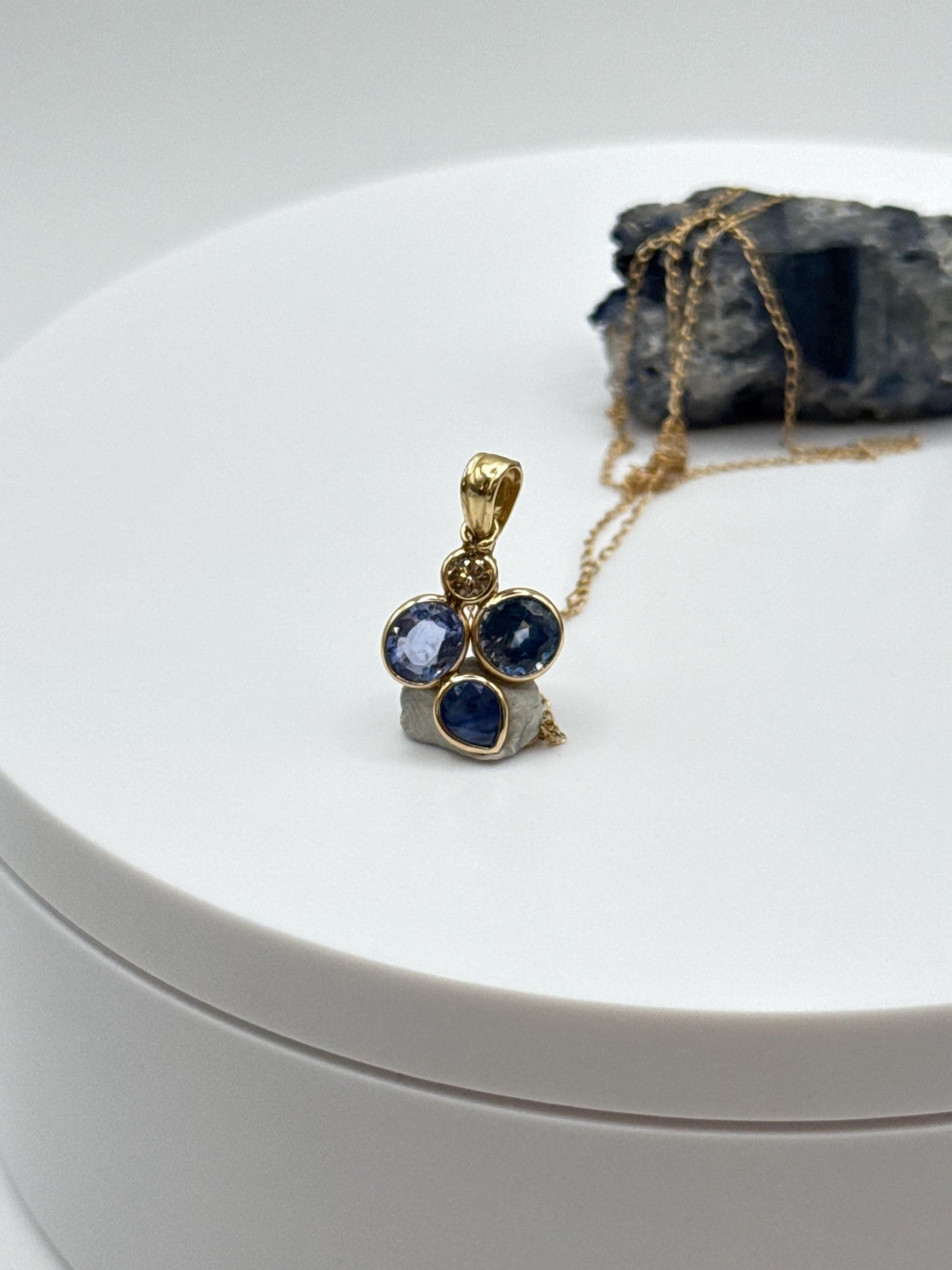 Sapphire Cluster Pendant Necklace | Natural Blue Sapphire Gold Necklace | Unique September Birthstone Jewelry - 1.28 g