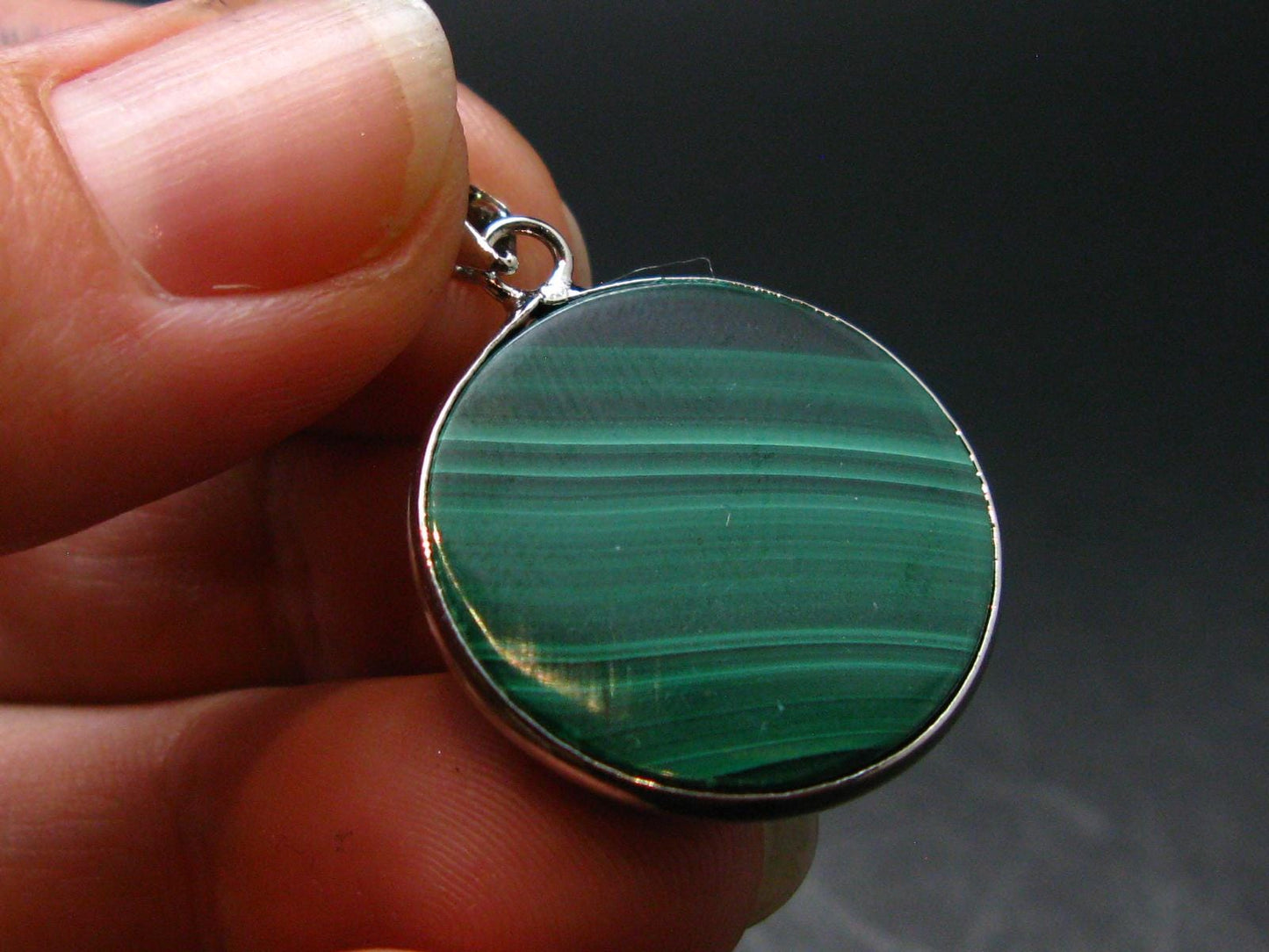 Queen of Green!! Genuine Vivid Vibrant Green Malachite Sterling Silver Pendant - 1.1" - 4.14 Grams