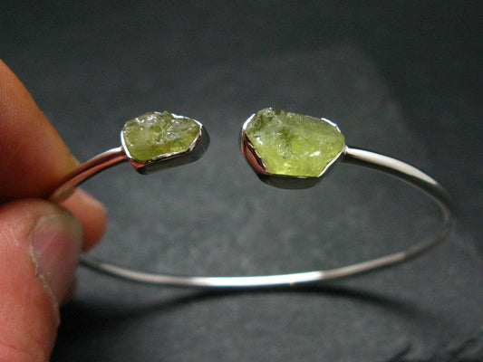 Chrysoberyl Silver Twister Bracelet From Brazil - 5.26 Grams - Adjustable length