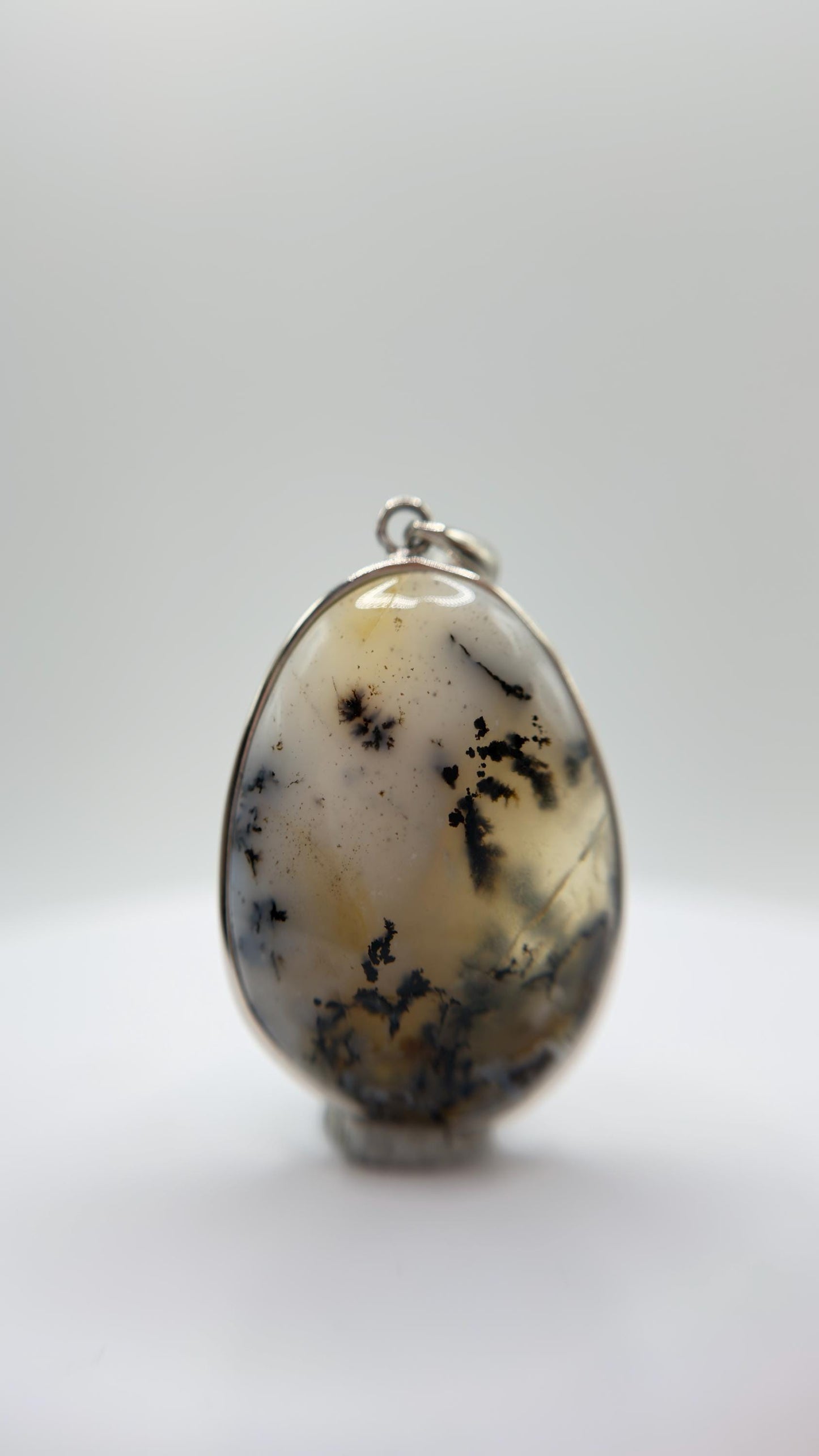 Elegant Dendritic Agate Oval Pendant – Natural Scenic Landscape Stone Jewelry