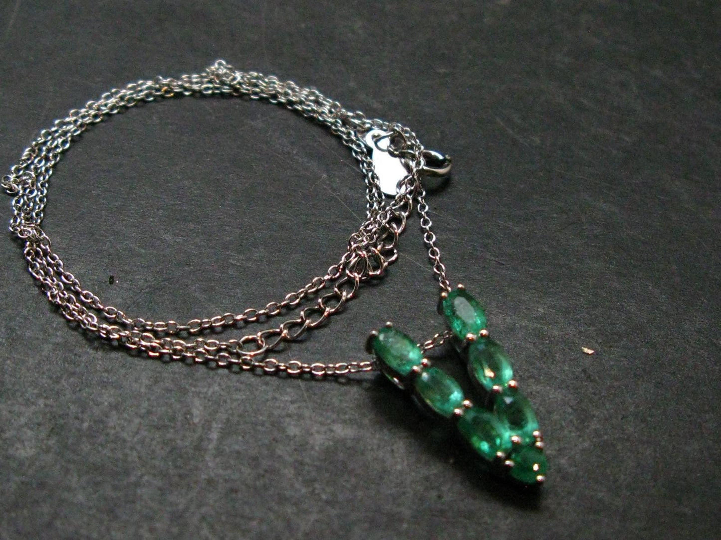 Emerald Silver Pendant W/Chain From Colombia - 2.54 Grams Total