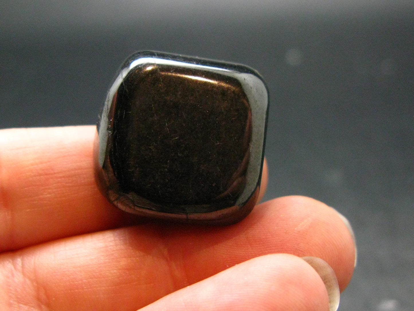 Elite Shungite Tumbled Piece from Russia - 0.9" - 10.18 Grams