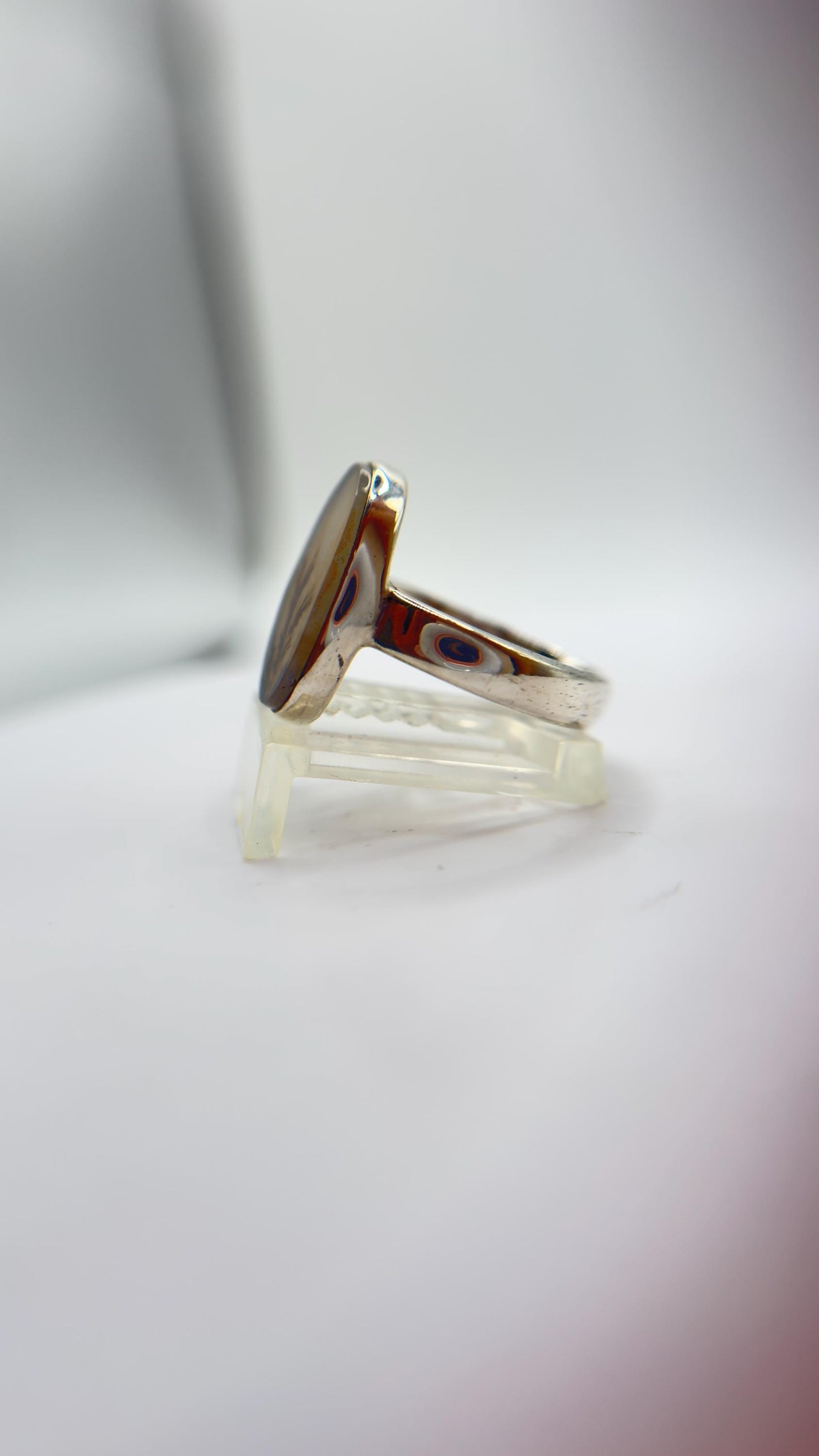 Elegant Dendritic Agate Oval Ring – Natural Scenic Pattern Statement Jewelry - Size 7