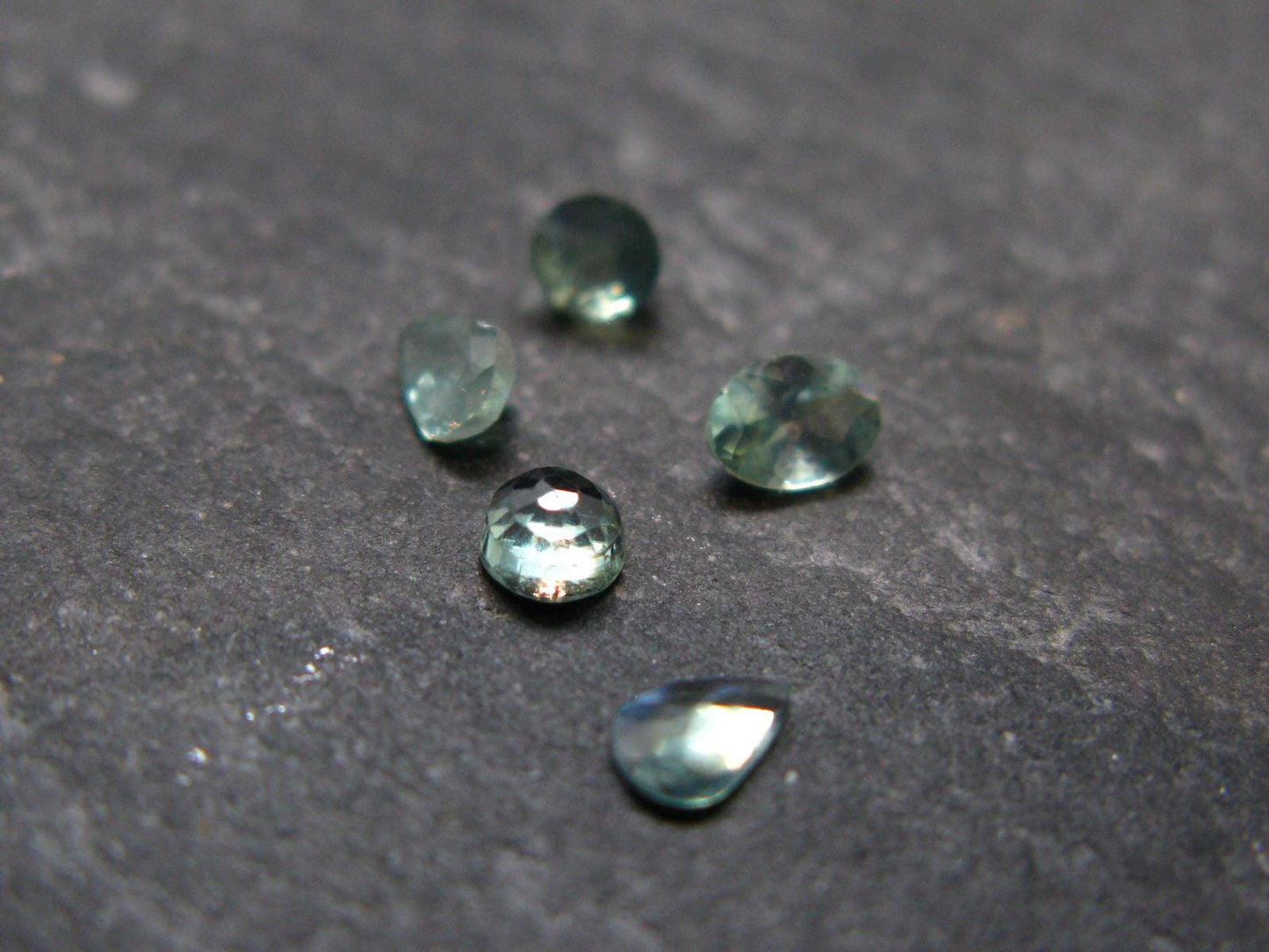 Lot of 5 Alexandrite Chrysoberyl Cut Facetted Gems From Russia - 0.97 Carats Combined