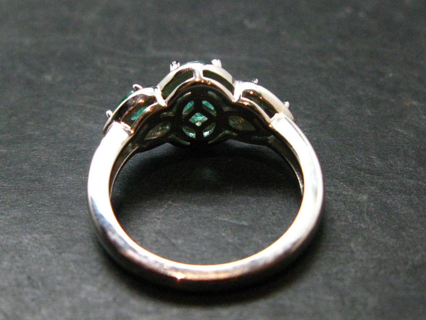 Emerald Faceted Silver Ring from Colombia - 3.5275 Grams Total - Size 6