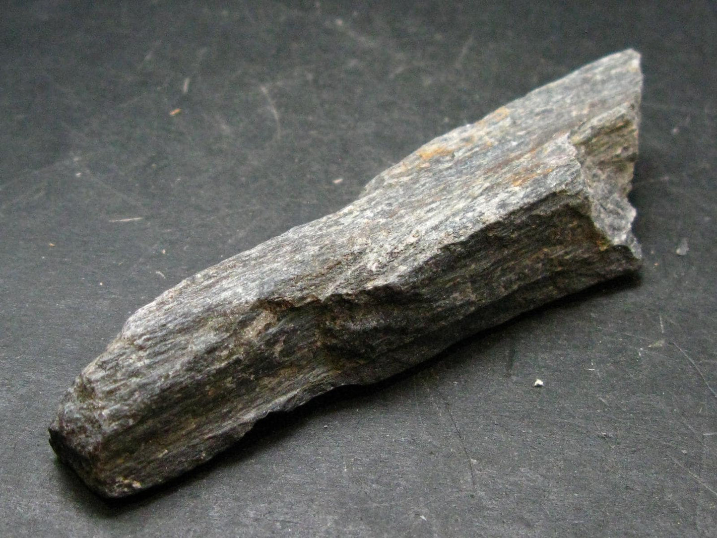 Rare ISUA Stone Raw Piece from Greenland - 3.4" - 41.91 Grams