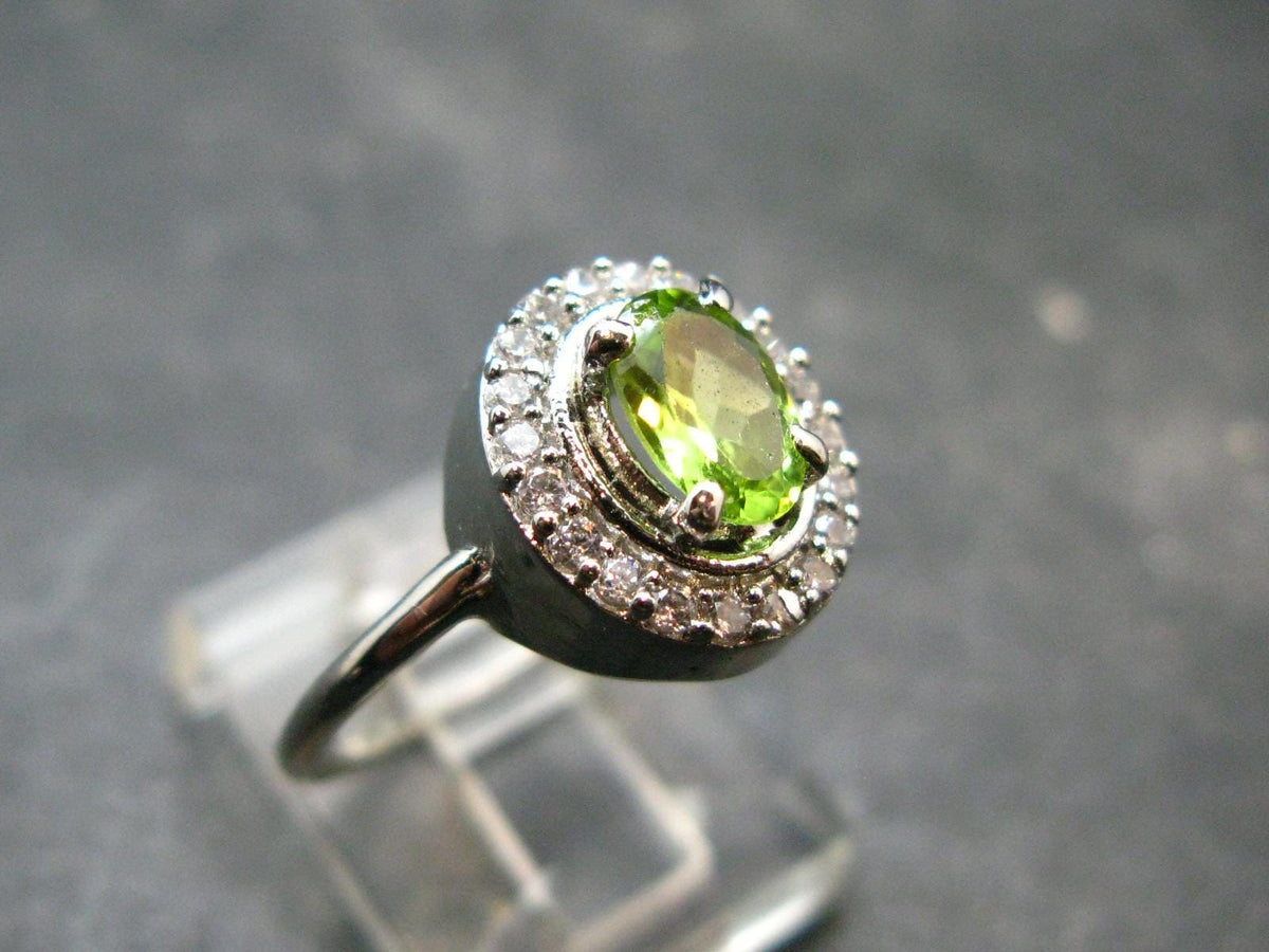 Natural Faceted Peridot Olivine Sterling Silver Ring - 3.11 Grams - Size 6.75