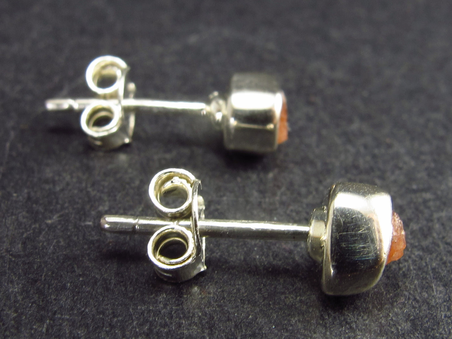 Natural Raw Shiny Sunstone Studs Earrings In Sterling Silver - 0.6"
