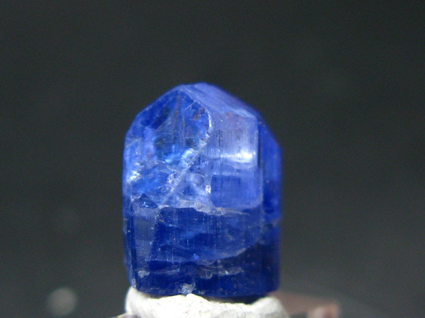 Fine Gem Tanzanite Zoisite Crystal From Tanzania - 10.77 Carats - 0.6"