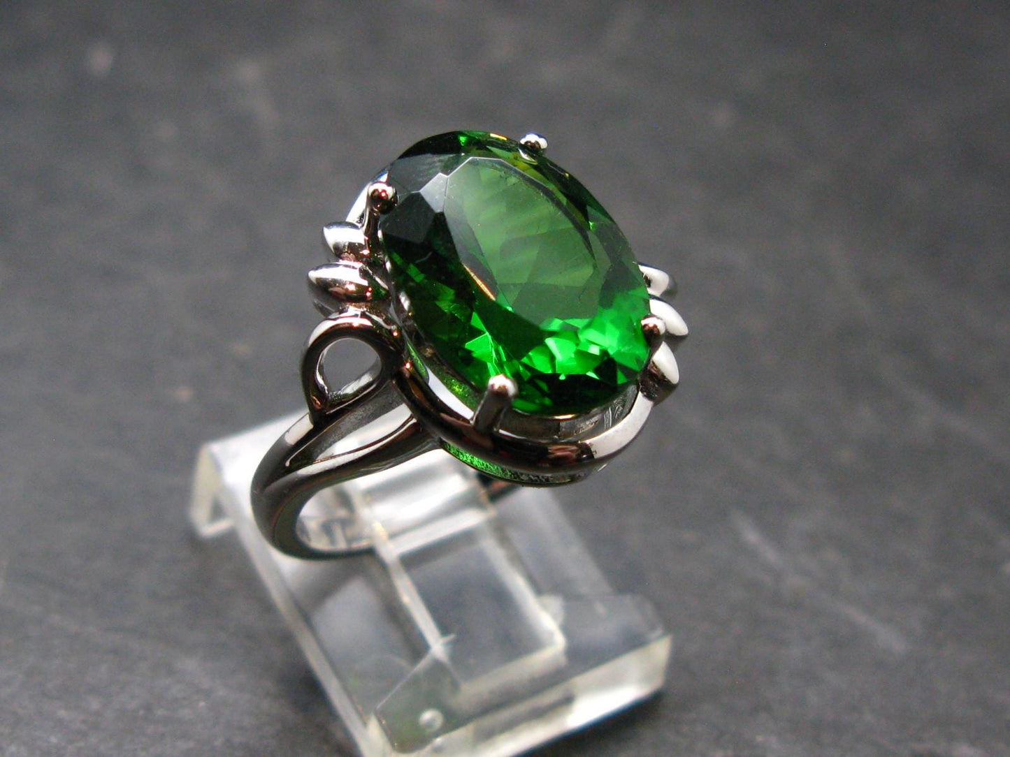 Helenite Gaia Stone Gem Sterling Silver Ring From Washington - Size 7 - 4.5 Carats