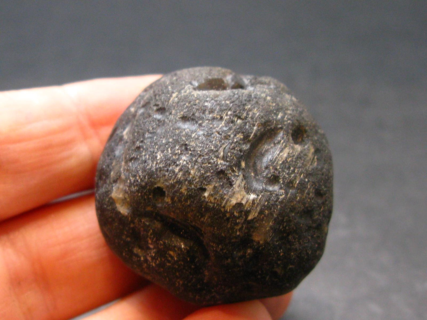 Colombianite Pseudotektite from Colombia - 29.41 Grams - 1.2"