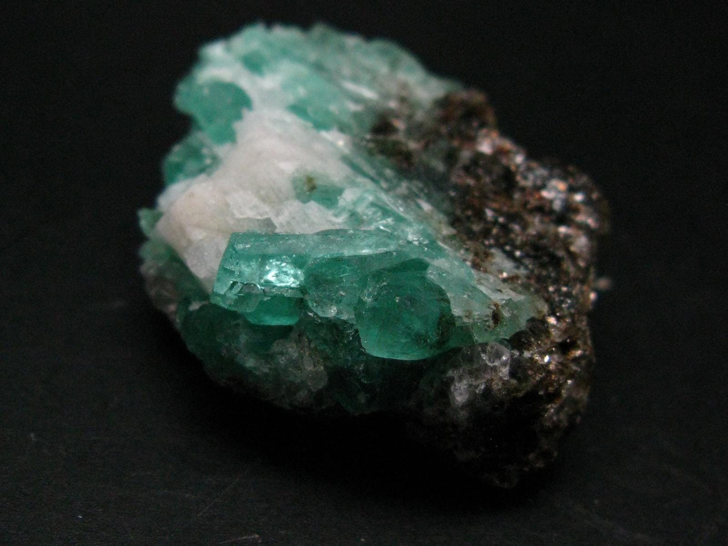Emerald Beryl Cluster from Pakistan - 1.8" - 34.83 Grams