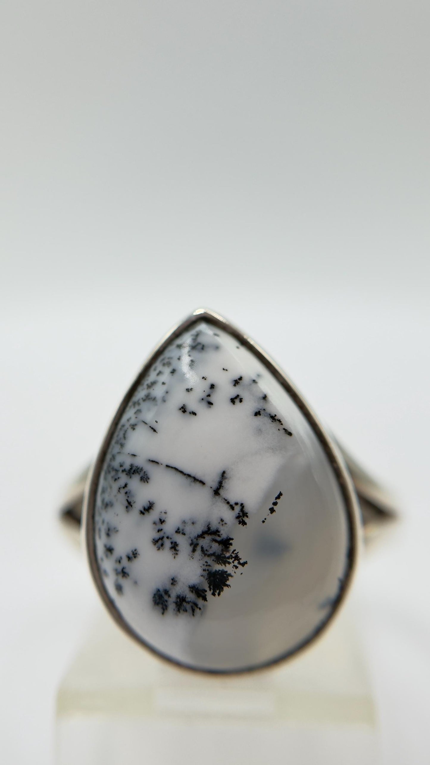 Elegant Dendritic Agate Teardrop Ring – Natural Scenic Pattern Statement Jewelry - Size 8