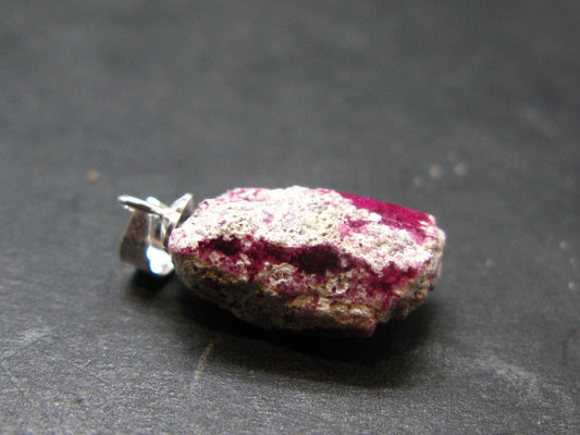 Bixbite Red Emerald Beryl Silver Pendant From Utah USA - 8.0 Carats - 0.8"