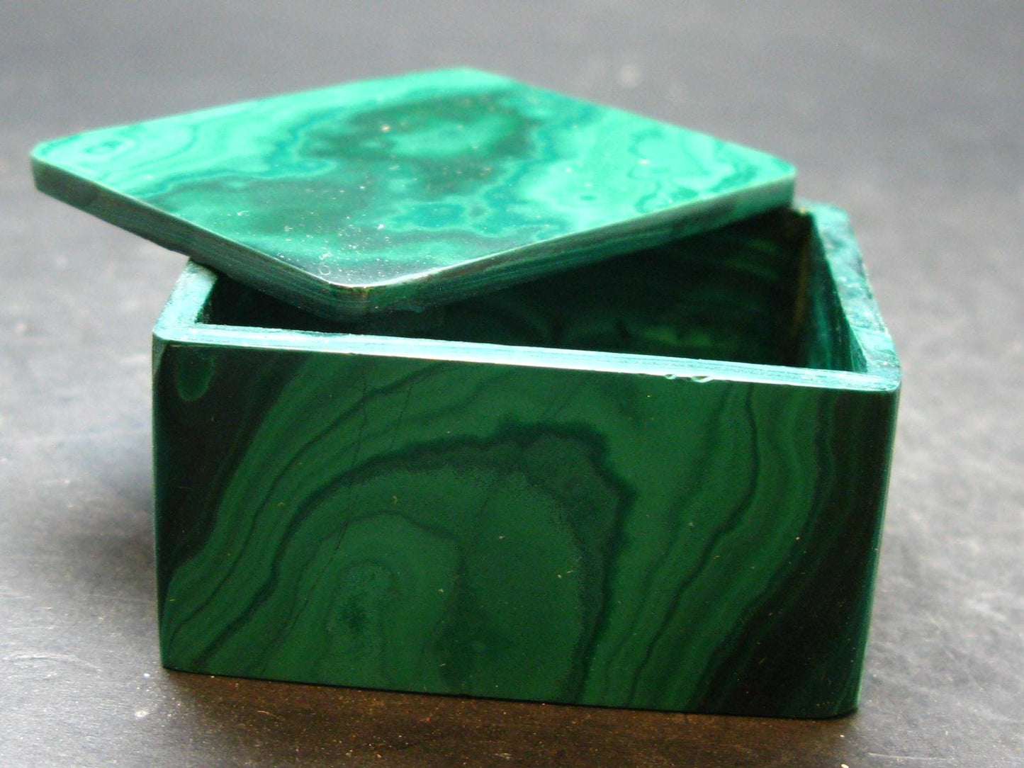 Rich Vibrant Green Malachite Box From Congo - 2.0" - 98.03 Grams