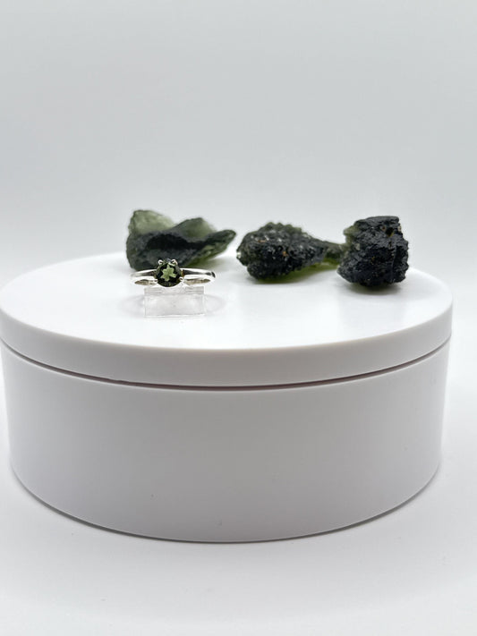 Stunning Sterling Silver Moldavite Ring – Trillion-Cut Gemstone - Size 8.5