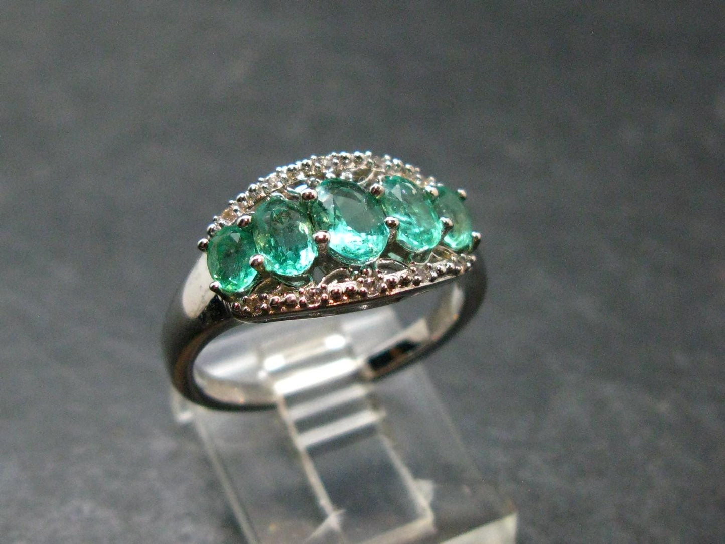 Emerald Faceted Silver Ring from Colombia - 3.23 Grams Total - Size 7