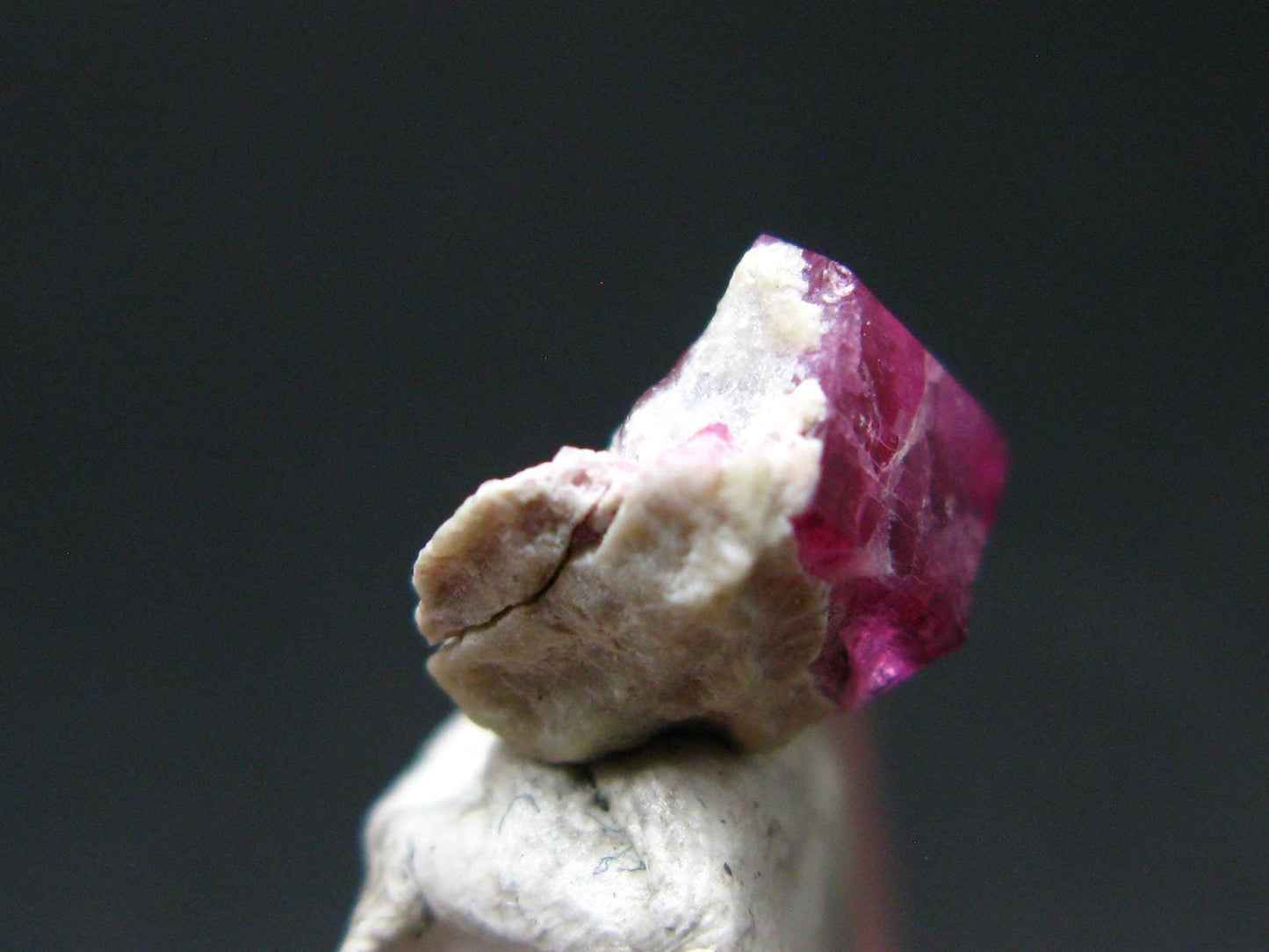 Nice Rare Gem Bixbite Red Emerald Beryl Crystal From Utah USA - 2.47 Carats