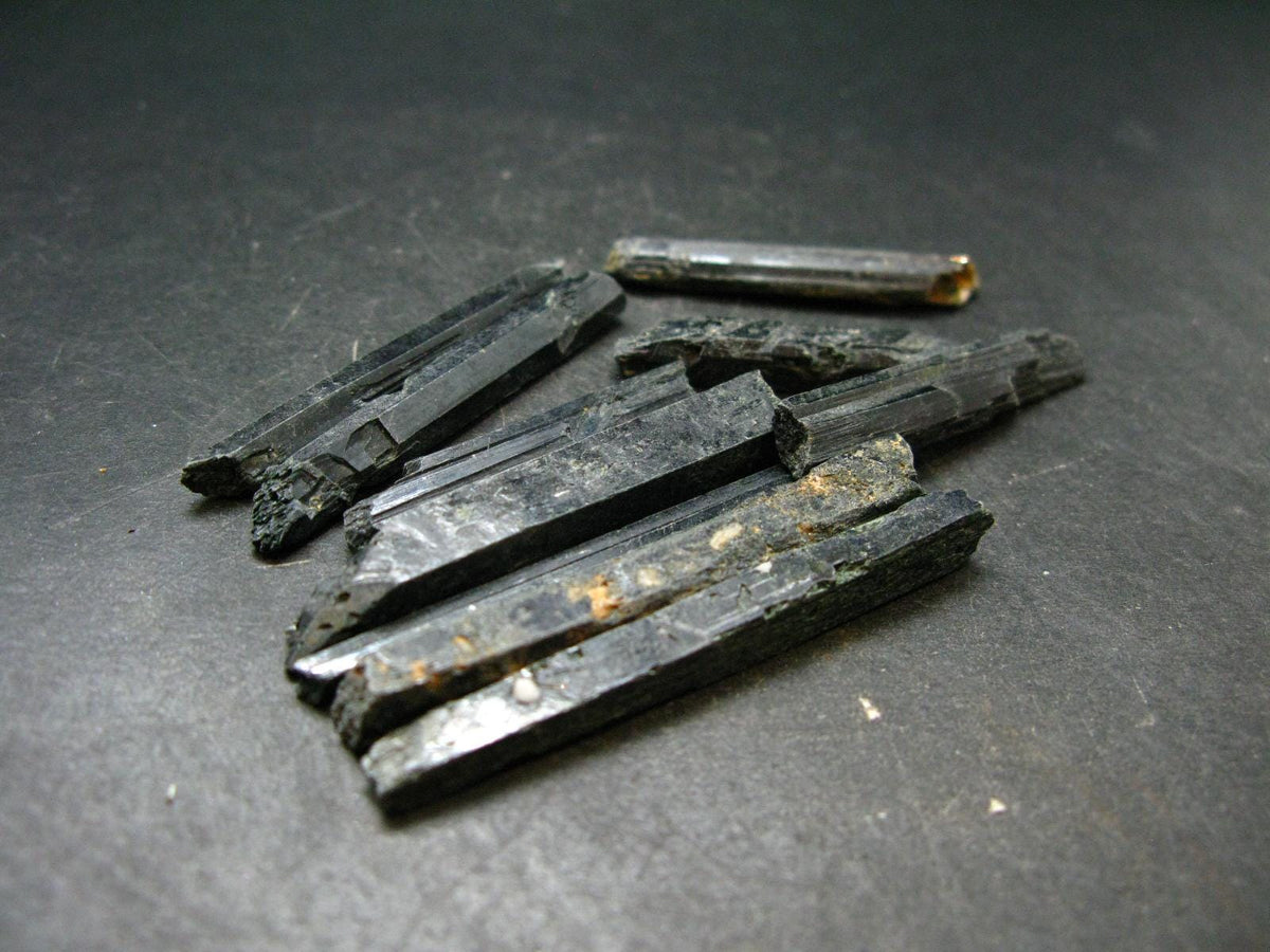 Lot of 10 Rare Aegirine Crystals From Malawi - 29.0 Grams