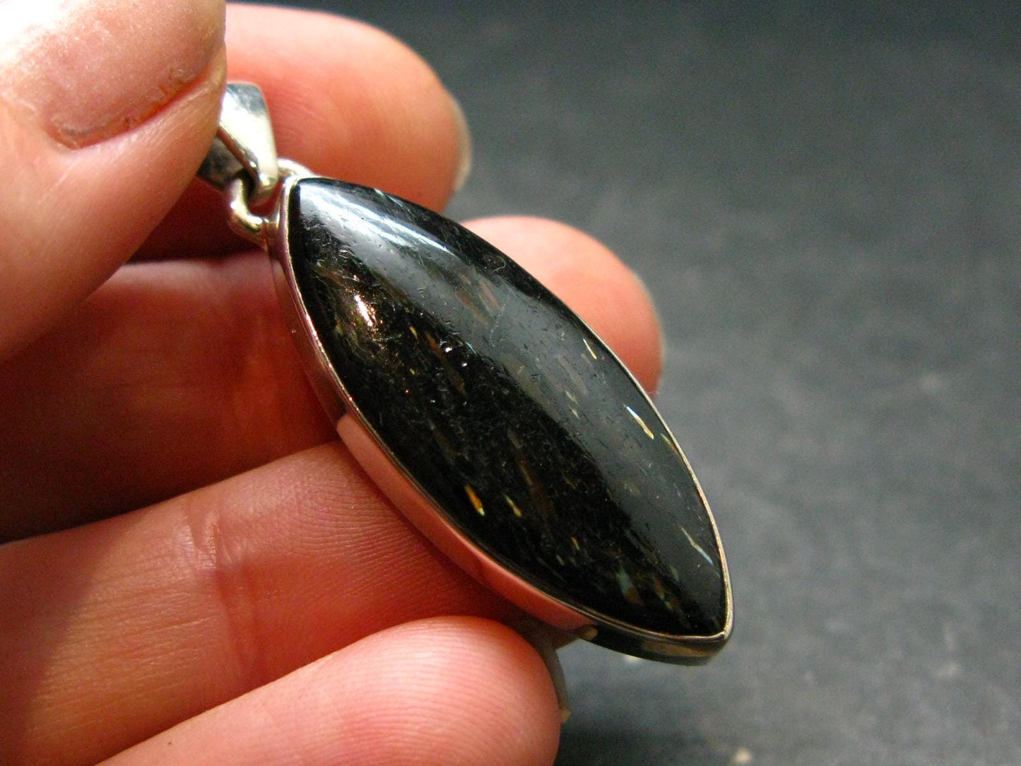 Very Rare Sterling Silver Nuumite Nuummite Pendant From Greenland - 1.6" - 5.79 Grams