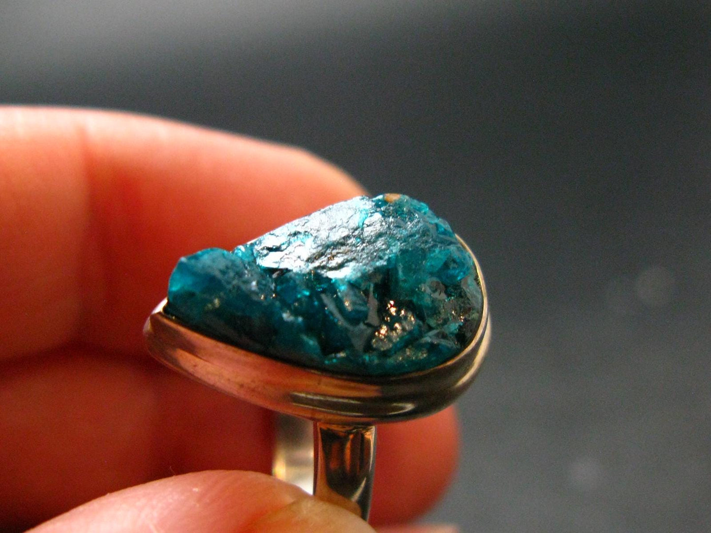 Emerald Green Dioptase Crystal Silver Ring from Congo - 5.57 Grams - Size 8