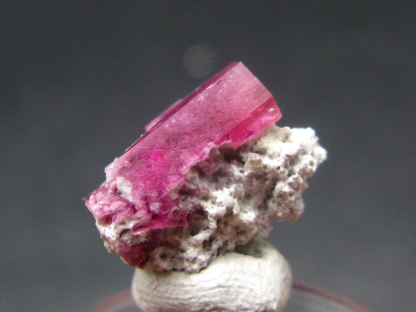 Rare Gem Bixbite Red Emerald Beryl Cluster From Utah USA - 0.5" - 0.90 Grams