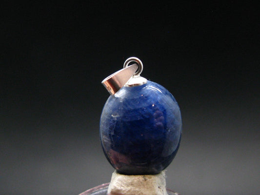 Gem Blue Sapphire Corundum Crystal Silver Pendant From Sri Lanka - 16.60 Carats