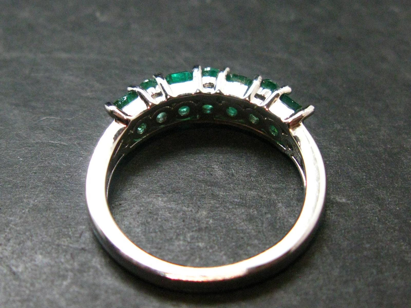 Emerald Faceted Silver Ring from Colombia - 3.42 Grams Total - Size 8
