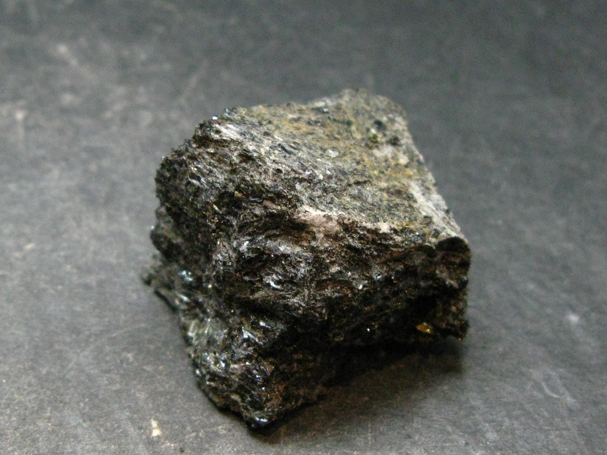 Rare Nuumite Nuummite Raw Piece From Greenland - 30.0 Grams - 1.1"
