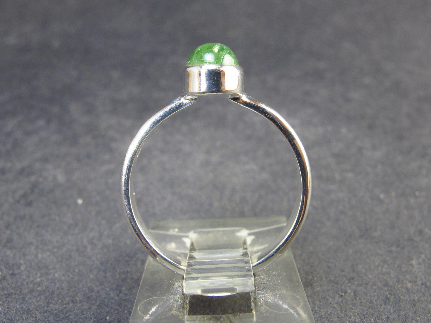 Tsavorite Green Garnet Sterling Silver Ring from Tanzania - 1.97 Grams - Size 6
