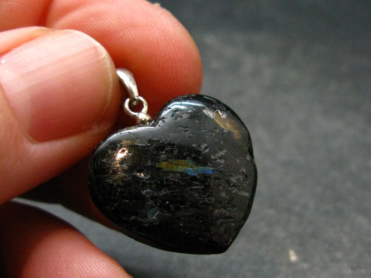Silver Nuumite Nuummite Heart Pendant From Greenland - 1.0" - 3.38 Grams