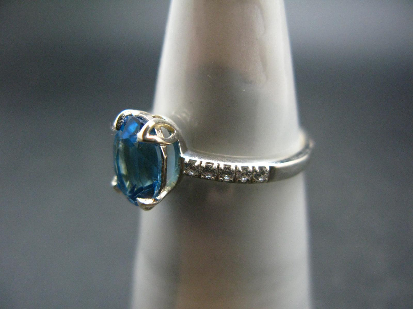 Natural Faceted Round Swiss Blue Topaz Crystal Sterling Silver Ring - 2.16 Grams - Size 7.75