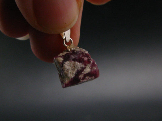 Bixbite Red Emerald Beryl Silver Pendant From Utah USA - 1.62 Grams - 0.7"