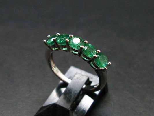 Emerald Crystal Silver Ring from Colombia - 1.25 Carats - Size 6