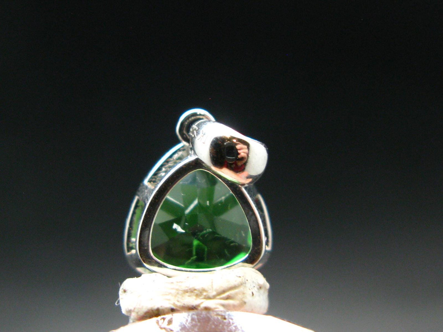Helenite Gaia Stone Gem Sterling Silver Pendant From Washington - 4.0 Carats