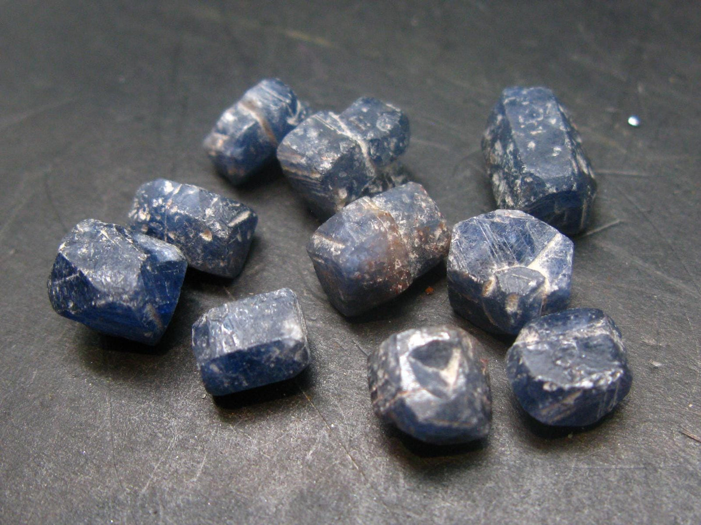 Lot of 10 Blue Sapphire Crystals From Sri Lanka - 55 Carats