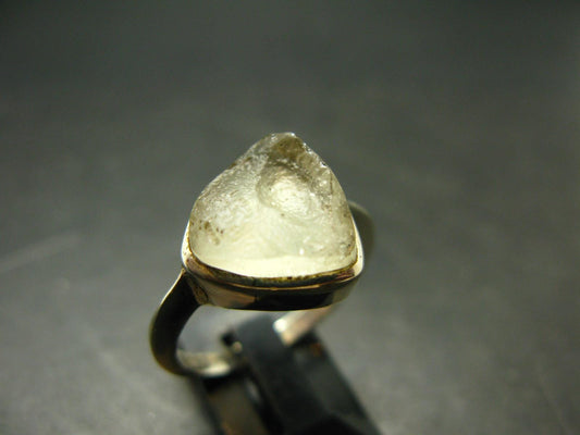 Natural Gem Raw Libyan Desert Glass Tektite Sterling Silver Ring from Libya - Size 6.5 - 4.33 Grams
