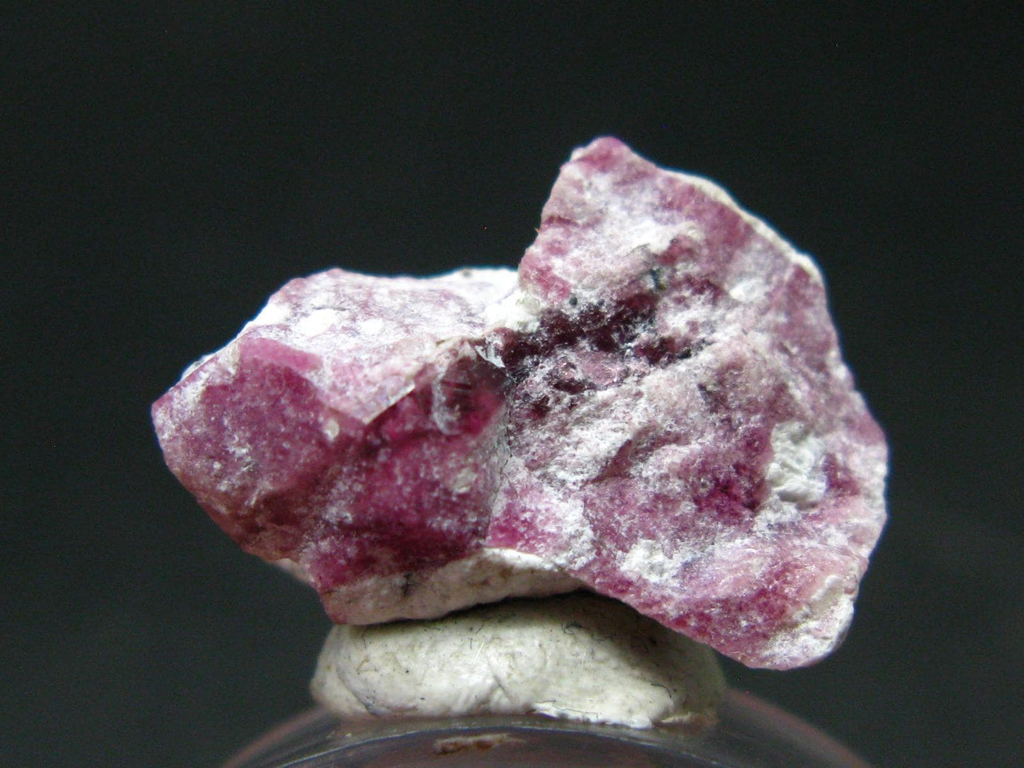 Nice Rare Gem Bixbite Red Emerald Beryl Crystal From Utah USA - 10.97 Carats