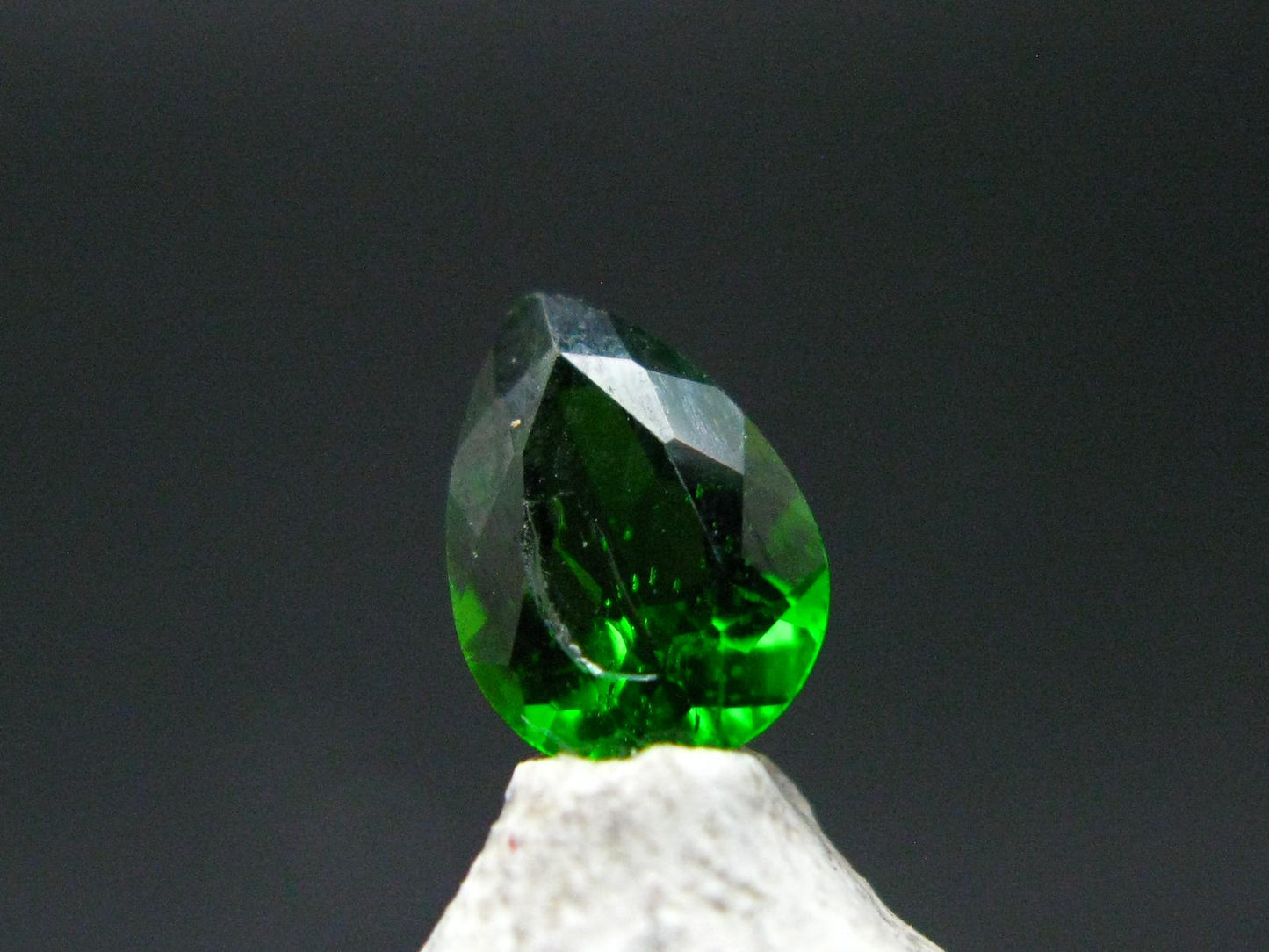 Chrome Diopside Gem Cut Stone From Russia - 0.68 Carats