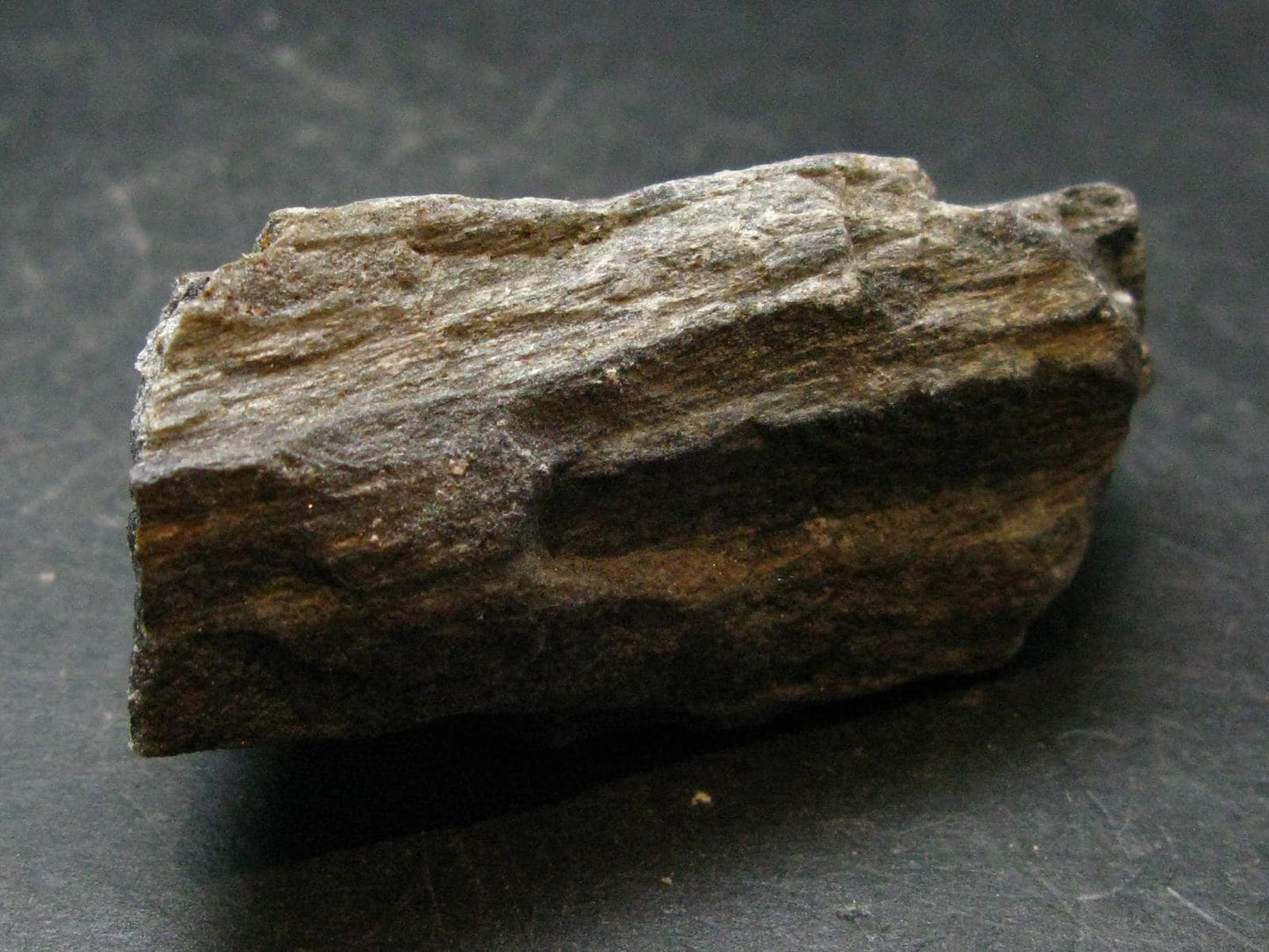 Rare ISUA Stone Raw Piece from Greenland - 2.1" - 60.27 Grams