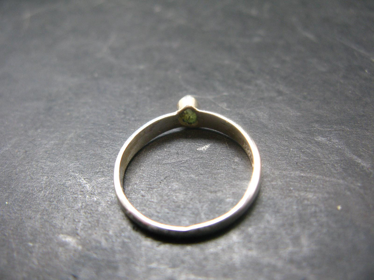 Cute Gem Moldavite Sterling Silver Ring From Czech Republic - Size 8 - 1.3 Grams