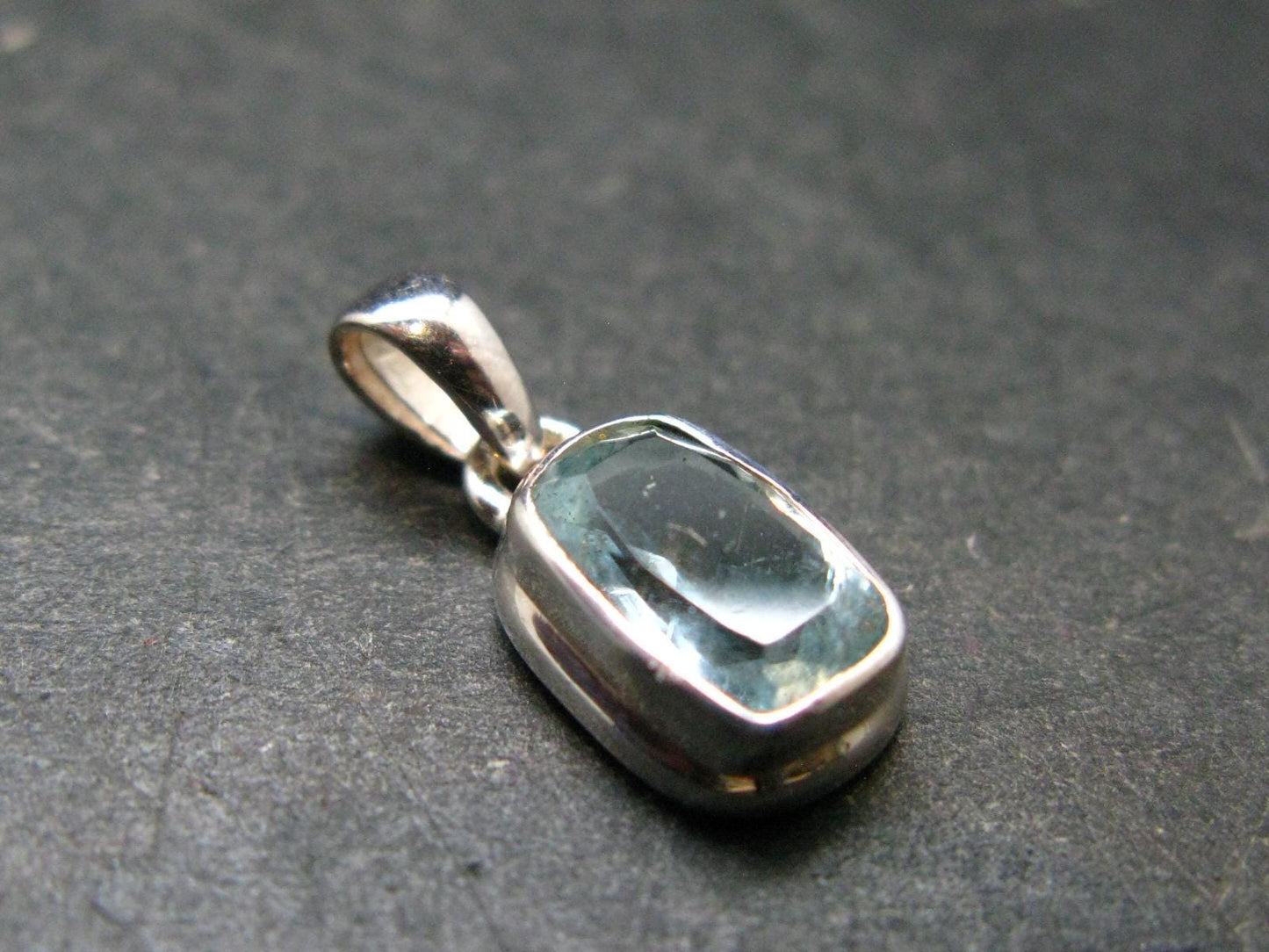 Stunning Genuine Faceted Aquamarine Gem Sterling Silver Pendant From Brazil - 0.7"