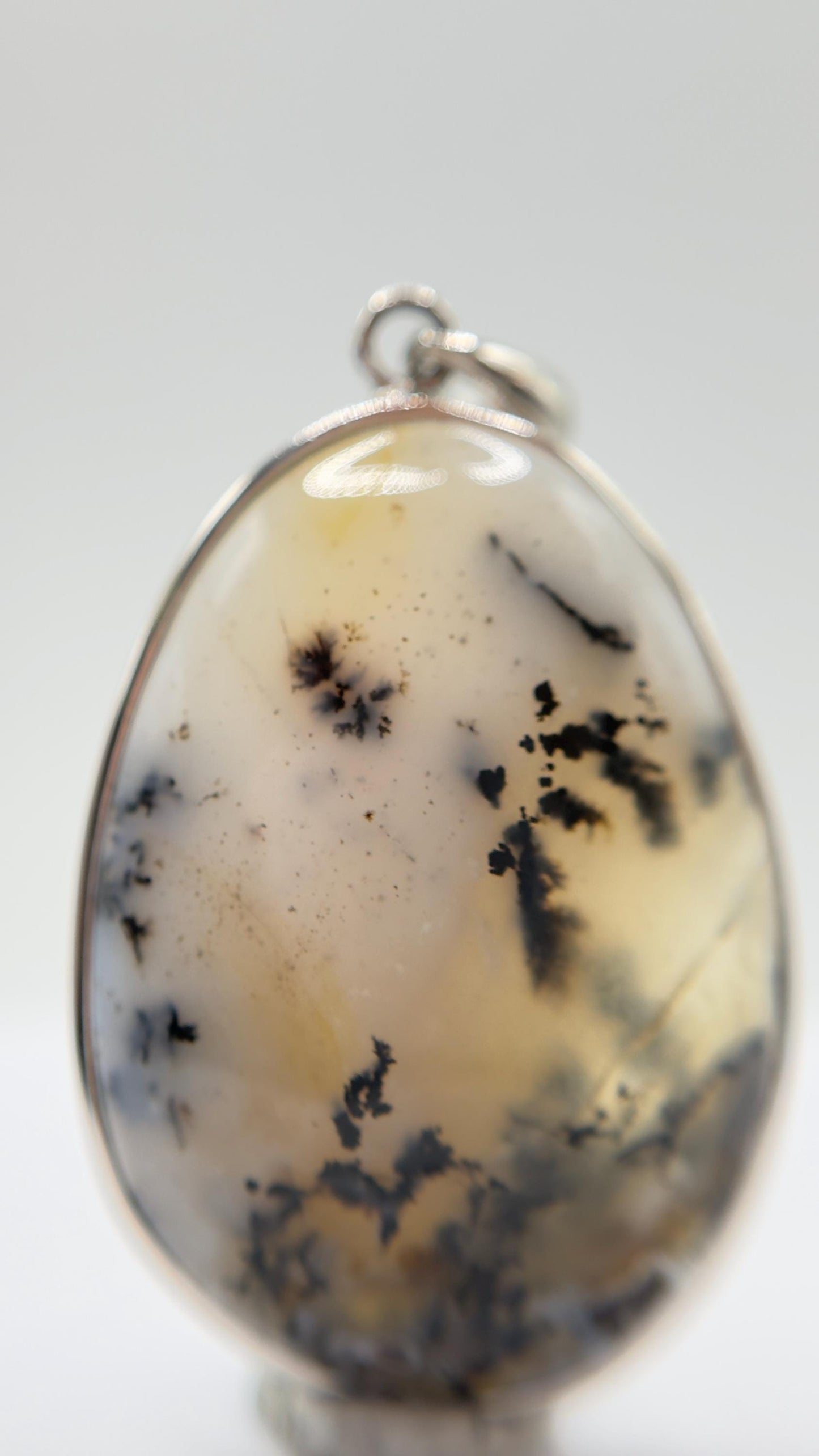 Elegant Dendritic Agate Oval Pendant – Natural Scenic Landscape Stone Jewelry