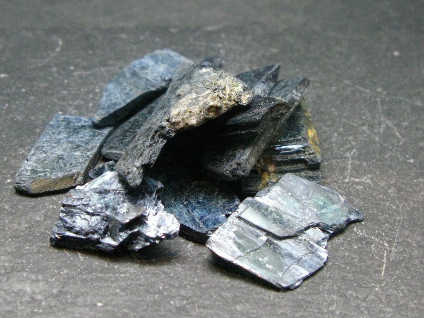 Lot of 10 Vivianite Crystals From Romania - 19.23 Grams