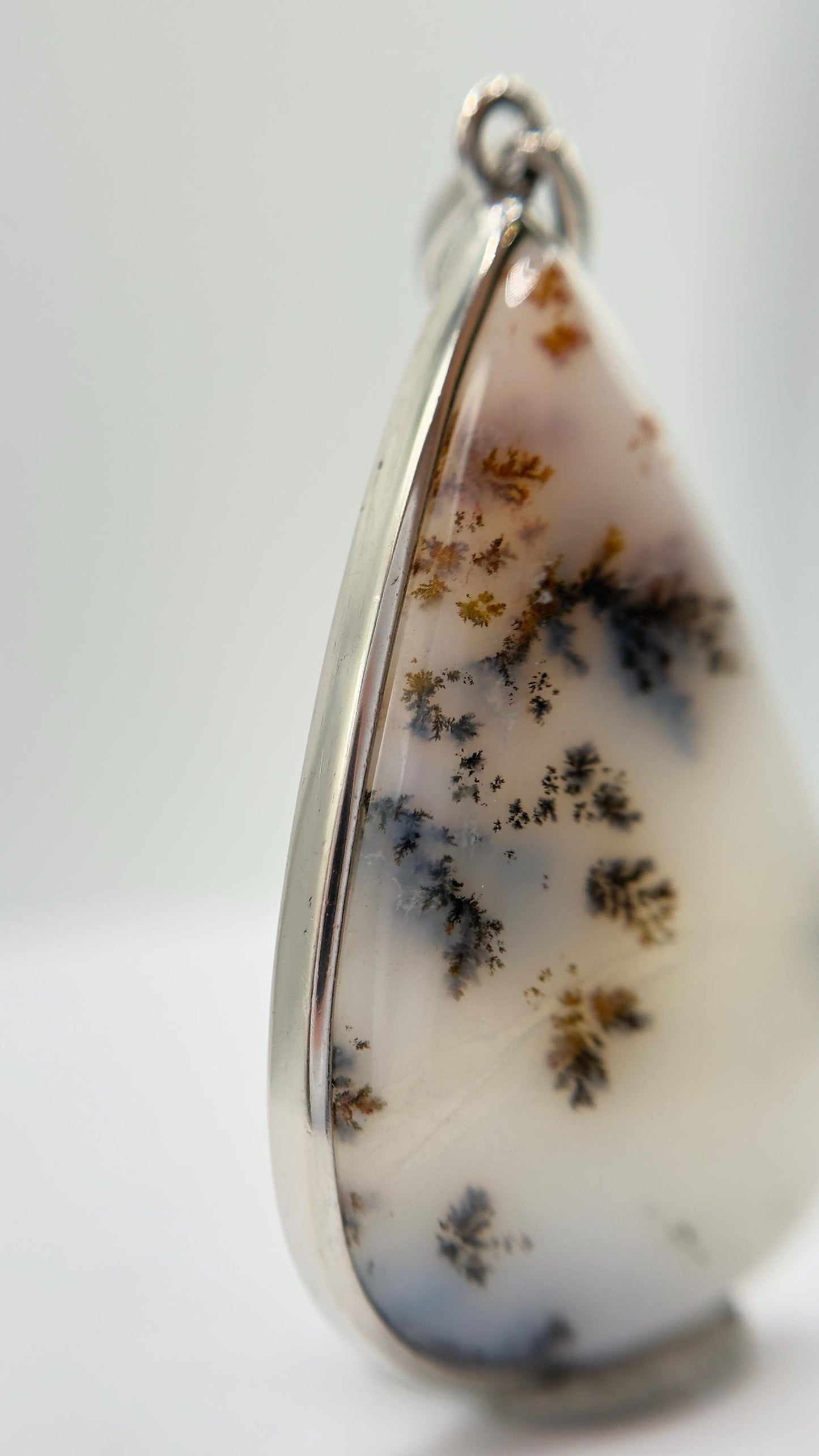 Agate Teardrop Pendant – Natural Scenic Pattern Statement Jewelry